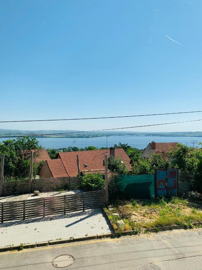 Dovolena Bez Starosti - U Venuse * Pavlov